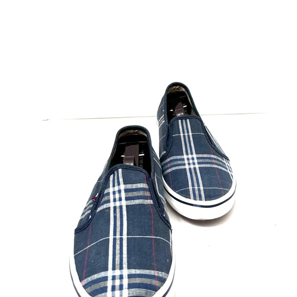 Girls Flats - Picture 3 of 10